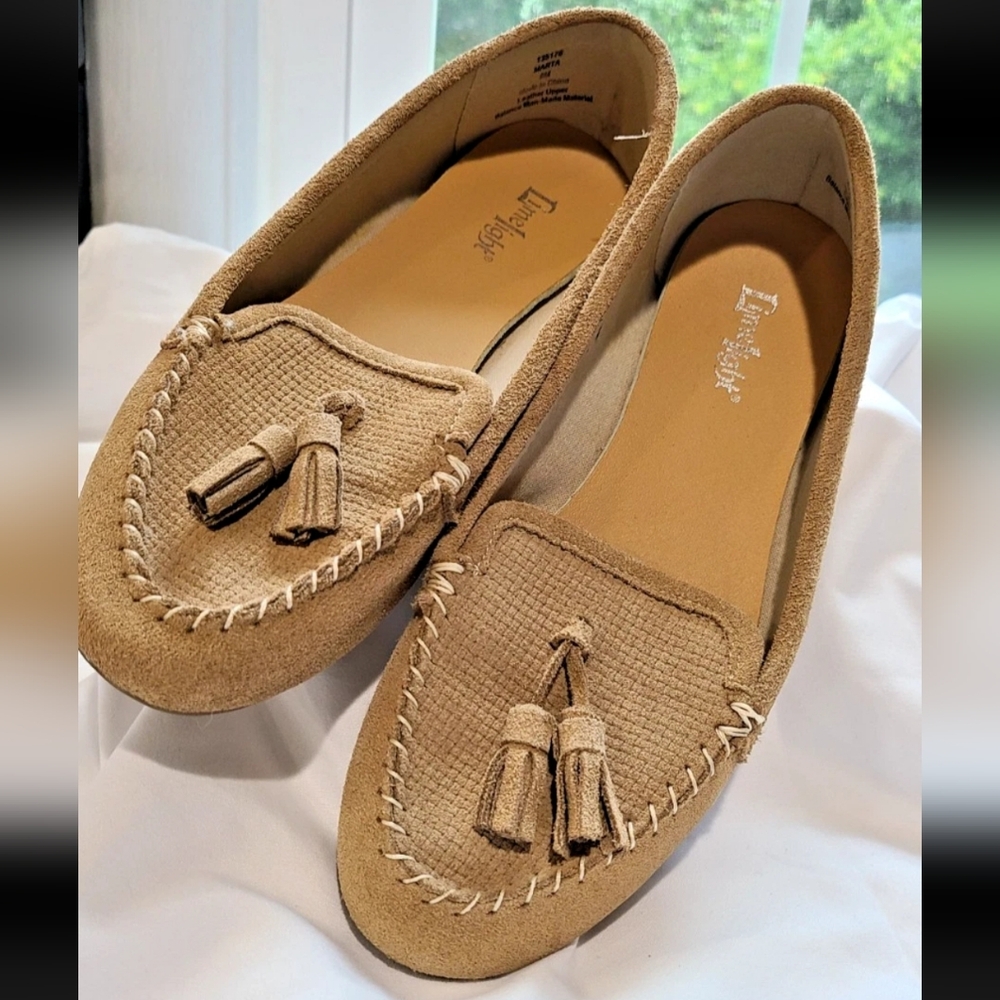 Limelight Leather Tan Moccasins with Tassels.Sz 8 M